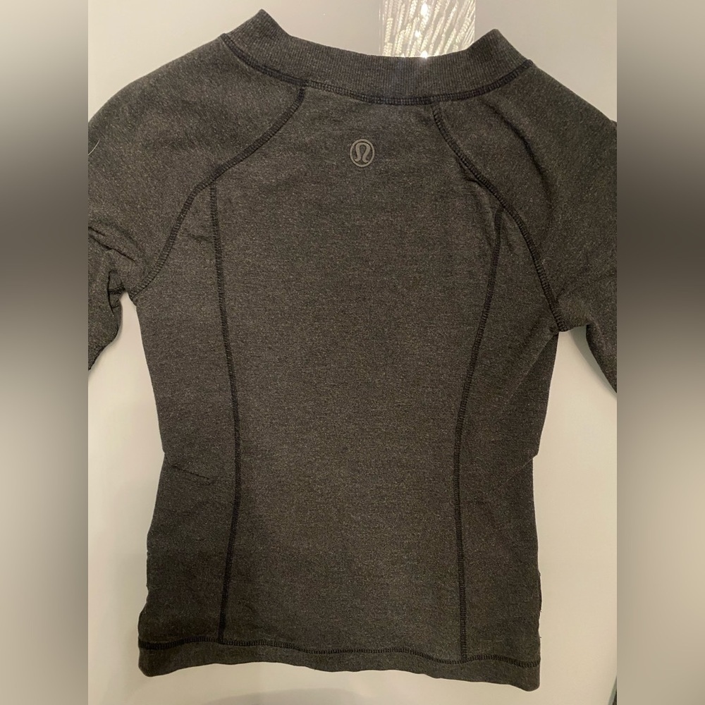 Lululemon grey full zip jacket size 4 - Picture 5 of 5